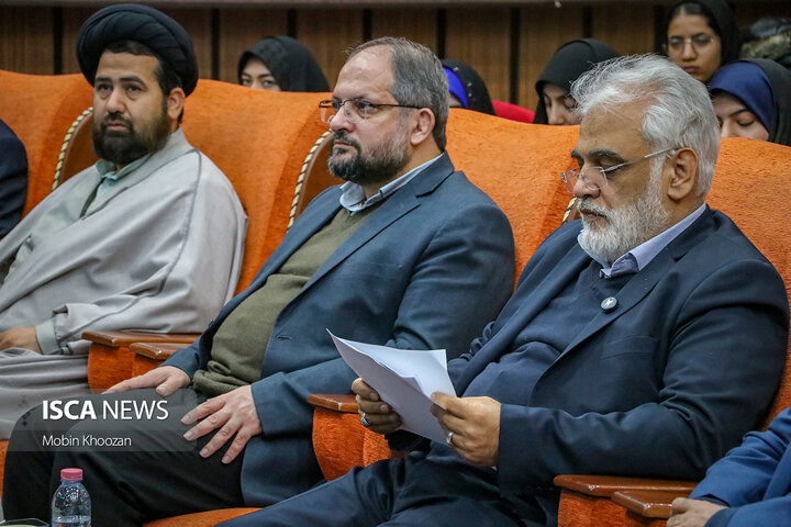 مراسم روز دانشجو با حضور رئیس دانشگاه آزاد اسلامی در دانشگاه آزاد اسلامی یزد