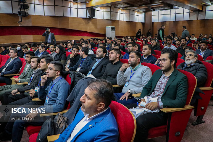 مراسم روز دانشجو با حضور رئیس دانشگاه آزاد اسلامی در دانشگاه آزاد اسلامی یزد