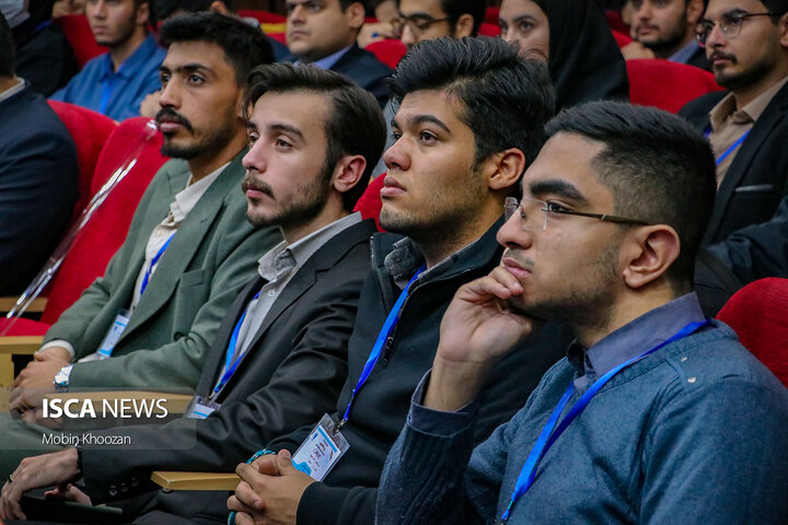 مراسم روز دانشجو با حضور رئیس دانشگاه آزاد اسلامی در دانشگاه آزاد اسلامی یزد