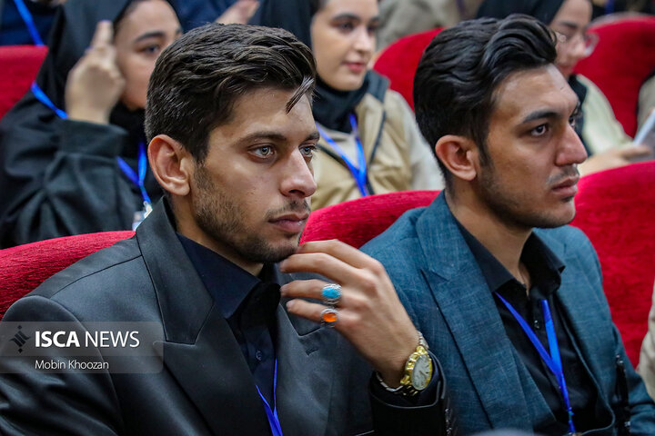 مراسم روز دانشجو با حضور رئیس دانشگاه آزاد اسلامی در دانشگاه آزاد اسلامی یزد