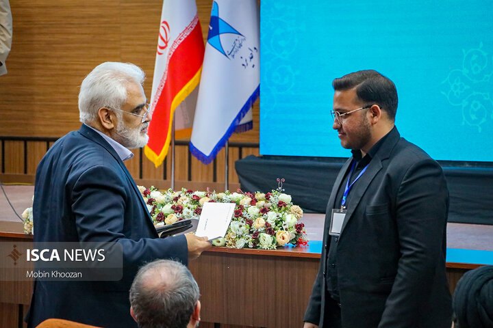 مراسم روز دانشجو با حضور رئیس دانشگاه آزاد اسلامی در دانشگاه آزاد اسلامی یزد