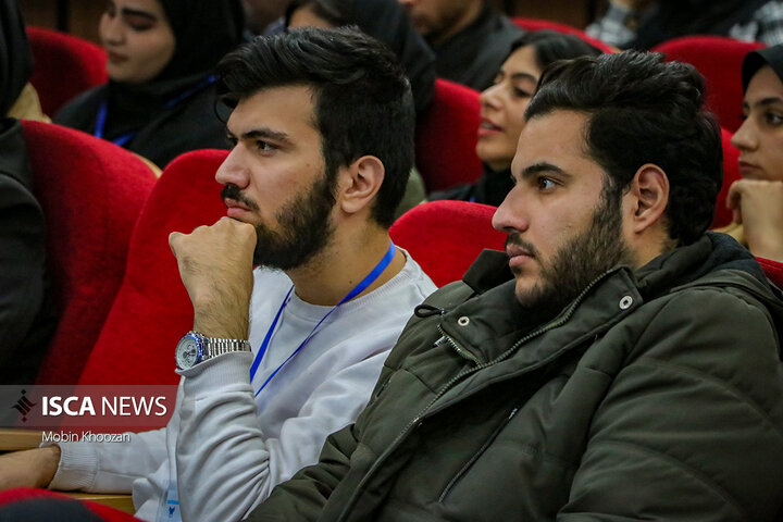 مراسم روز دانشجو با حضور رئیس دانشگاه آزاد اسلامی در دانشگاه آزاد اسلامی یزد