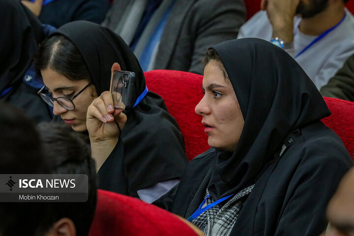 مراسم روز دانشجو با حضور رئیس دانشگاه آزاد اسلامی در دانشگاه آزاد اسلامی یزد