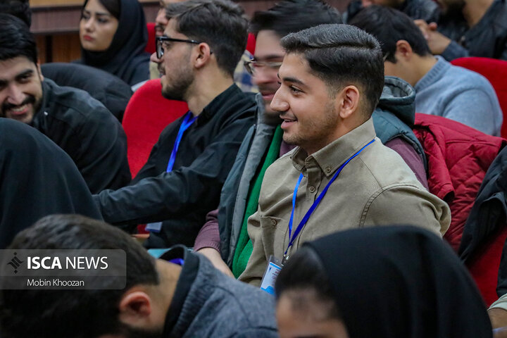 مراسم روز دانشجو با حضور رئیس دانشگاه آزاد اسلامی در دانشگاه آزاد اسلامی یزد