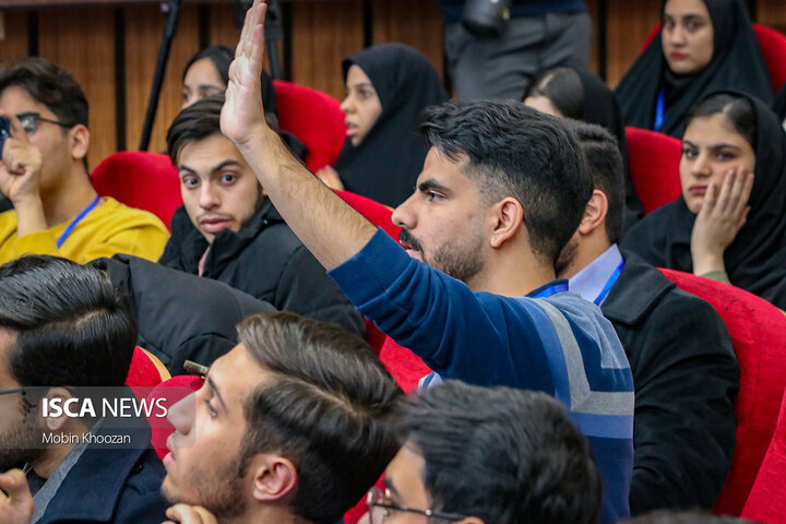 مراسم روز دانشجو با حضور رئیس دانشگاه آزاد اسلامی در دانشگاه آزاد اسلامی یزد