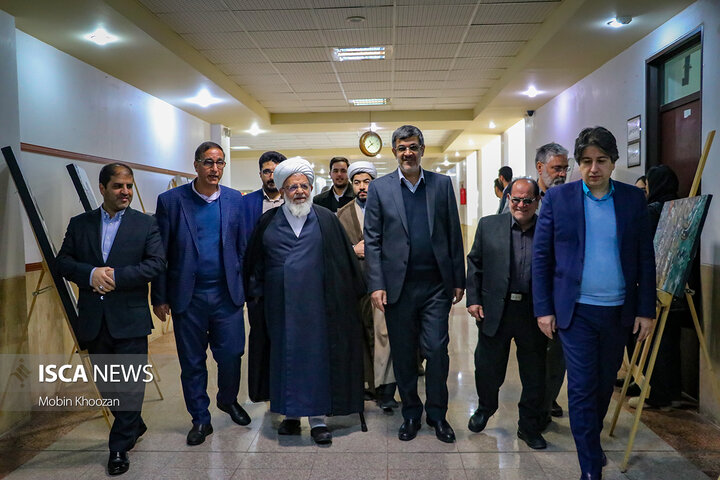 مفاخر انقلاب اسلامی در آئین “عصر انقلاب”