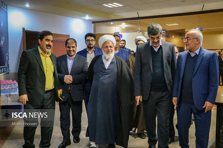 مفاخر انقلاب اسلامی در آئین “عصر انقلاب”