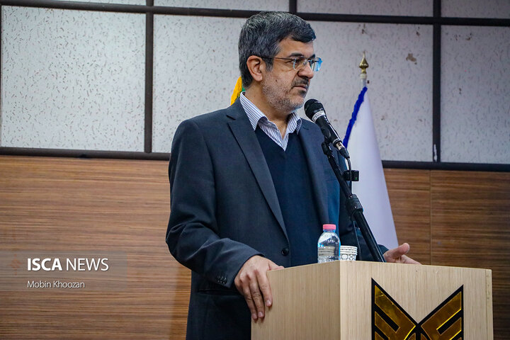 مفاخر انقلاب اسلامی در آئین “عصر انقلاب”