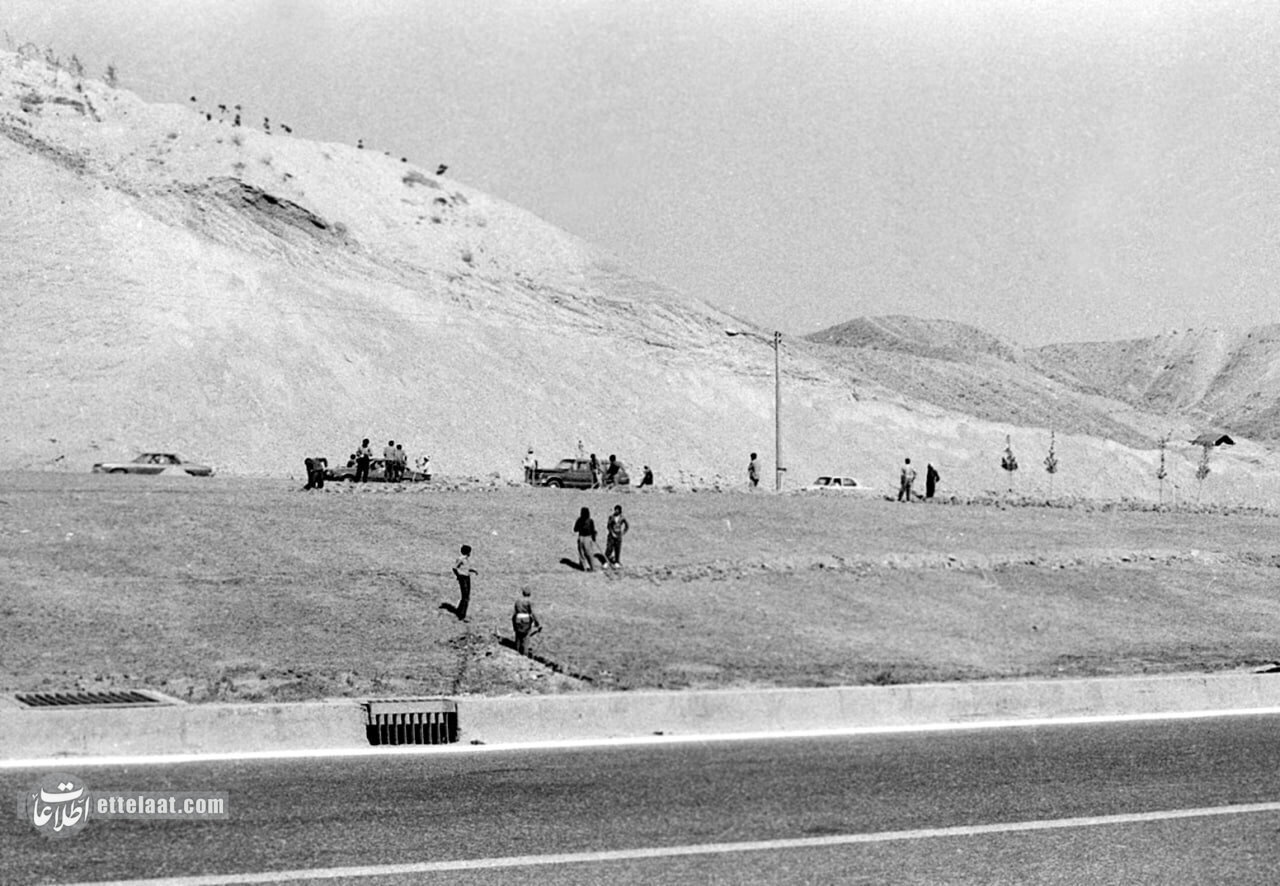 عکسهای باورنکردنی از اتوبان مدرس تهران در دهه پنجاه!