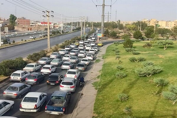 وضعیت جاده‌ها / ترافیک سنگین در آزادراه تهران ـ کرج