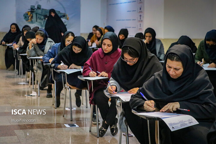 گزارش تصویری از برگزاری امتحانات نیمسال اول سال تحصیلی ۱۴۰۳-۱۴۰۴ در دانشگاه آزاد اسلامی یزد