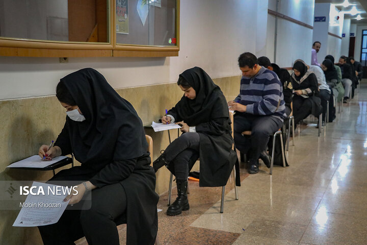 گزارش تصویری از برگزاری امتحانات نیمسال اول سال تحصیلی ۱۴۰۳-۱۴۰۴ در دانشگاه آزاد اسلامی یزد