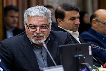 تسهیل استخدام و پرداخت مزایای پرستاران قراردادی دانشگاه آزاد در دستور کار قرار گرفت