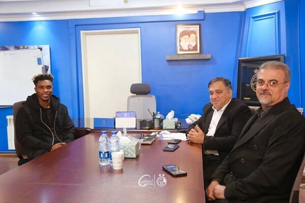 کوجو رسما به استقلال پیوست