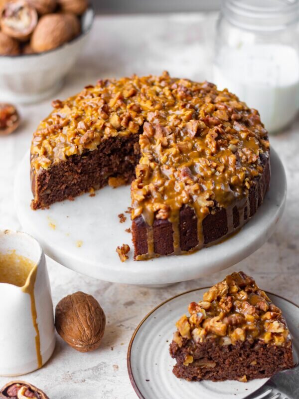 آموزش شیرینی پزی / طرز تهیه کیک گردو