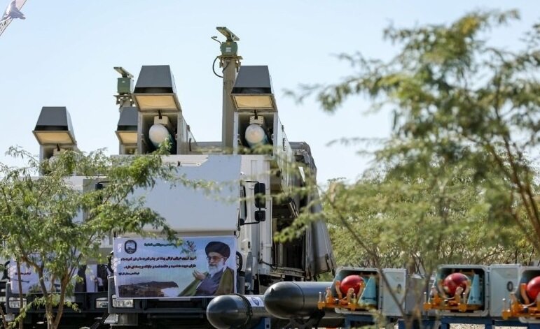 الحاق سامانههای موشکی جدید به ارتش + عکس