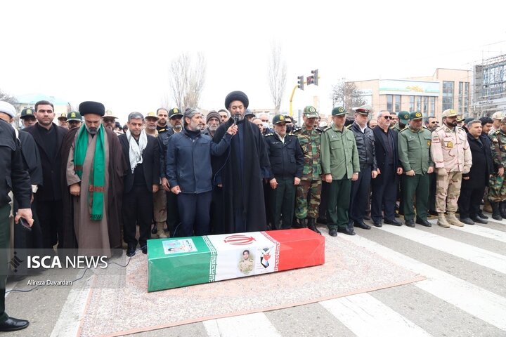 تشییع شهید ایران نژاد