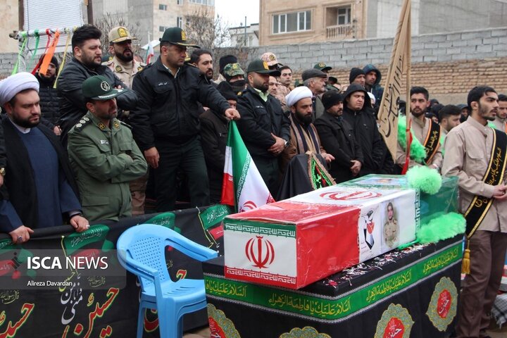 تشییع شهید ایران نژاد