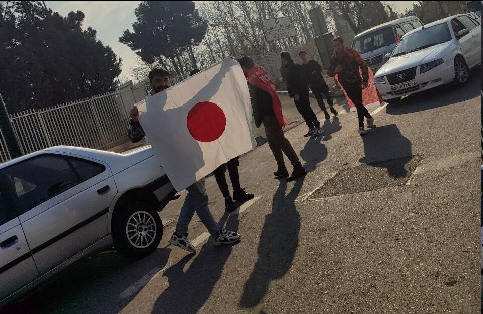 کریخوانی عجیب تراکتوریها برای پرسپولیس + عکس