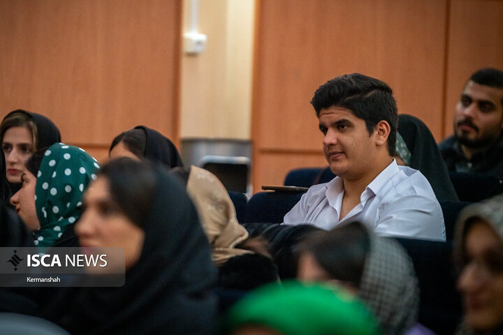 کارگاه آموزش نویسندگی خلاق