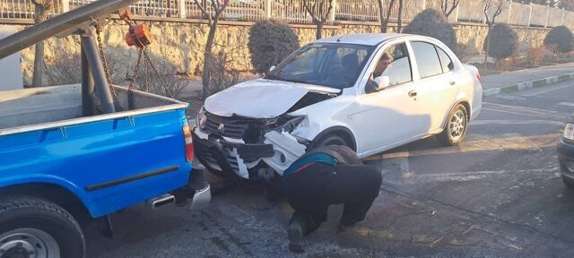 تصادف زنجیرهای ۱۱ خودرو در اتوبان بابایی تهران