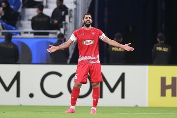 پنالتی زن اول پرسپولیس عوض می‌شود؟