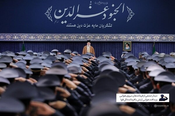 رهبر انقلاب: مذاکر با آمریکا هوشمندانه، عاقلانه و شرافتمندانه نیست