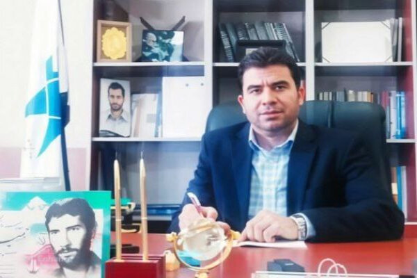 دانشگاه باید همزمان با ارتقای علمی، نقش خود را در ارتقای فرهنگی، اجتماعی و اقتصادی کشور ایفا کنند