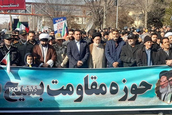 ۲۲ بهمن ماکو