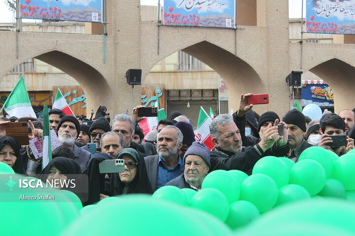خروش مردم دارالعباده یزد در چهل و ششمین سالگرد پیروزی انقلاب اسلامی ایران