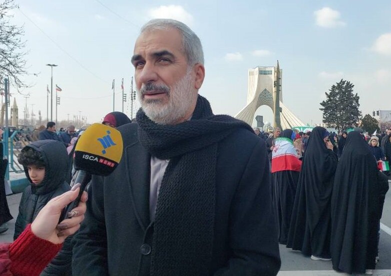 «حضور شرافتمندانه» جایگزین «مذاکره شرافتمندانه»/ ترامپ در خطاهای محاسباتی خود نسبت به مردم بازنگری کند