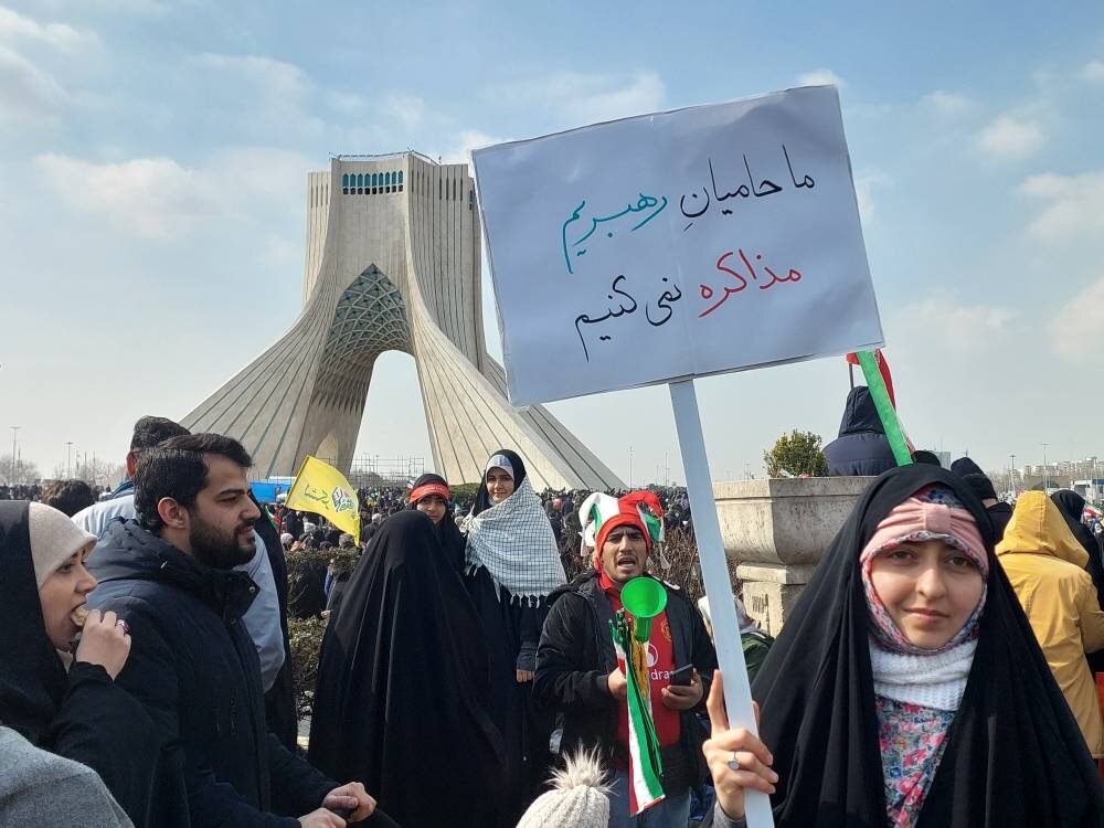 «حضور شرافتمندانه» جایگزین «مذاکره شرافتمندانه»/ ترامپ در خطاهای محاسباتی خود نسبت به مردم بازنگری کند