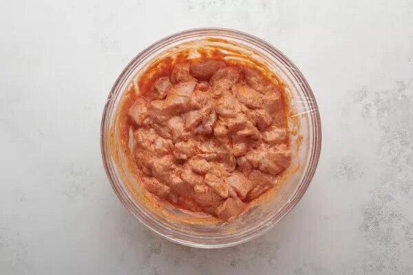 آموزش آشپزی / طرز تهیه کباب ترکی با مرغ به سبک رستورانی با سس مخصوص زاتزیکی