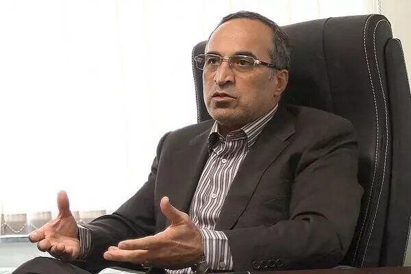 شام و ناهار می‌دادند تا به من و سرمربی استقلال فحاشی شود!