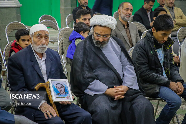 جشن روزه‌اولی‌ها و تجلیل از خانواده شهدا در دانشگاه آزاد اسلامی یزد