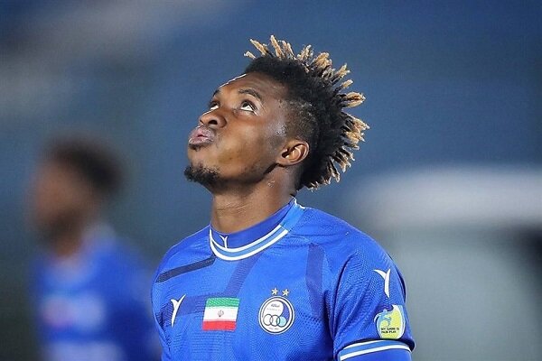 تذکر مدیران استقلال به مهاجم قرقیزستانی