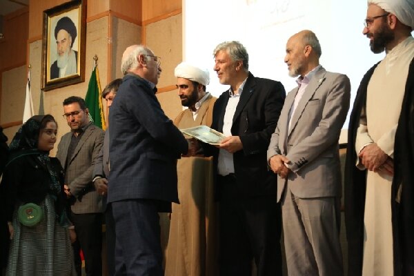 برگزاری مراسم "ضیافت شهدایی" بهمناسبت پاسداشت روز شهید