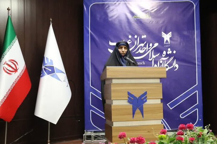 گفتوگو با نسیم حداد، عضو کمیته تعامل دانشگاه و خانواده واحد تهران غرب به مناسبت هفته خانواده گفتوگو با نسیم حداد، عضو کمیته تعامل دانشگاه و خانواده واحد تهران غرب به مناسبت هفته خانواده
