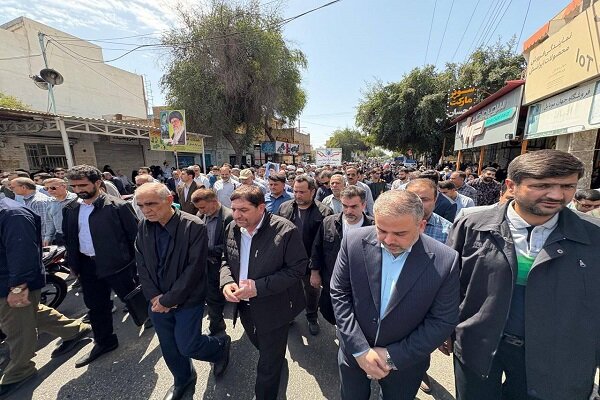 کدام چهرههای سیاسی و نظامی کشور در راهپیمایی روز قدس شرکت کردند؟