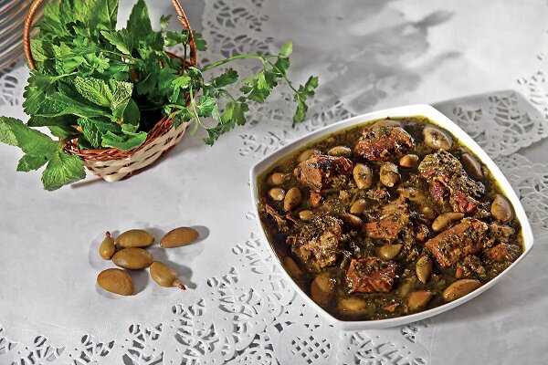 آموزش آشپزی / طرز تهیه خورش چغاله بادام خوشمزه و مجلسی