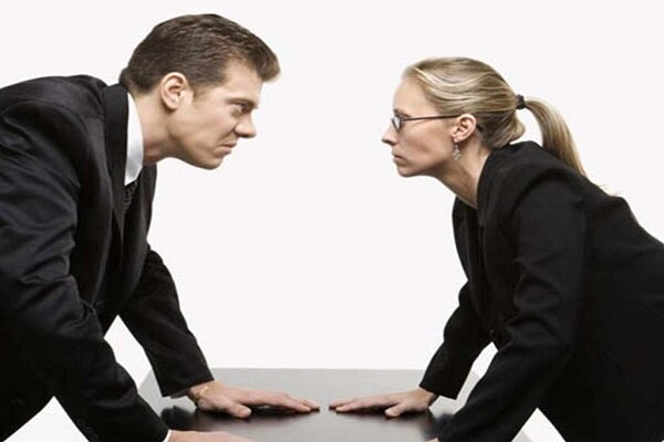 چگونه با افراد گستاخ و پررو برخورد کنیم؟
