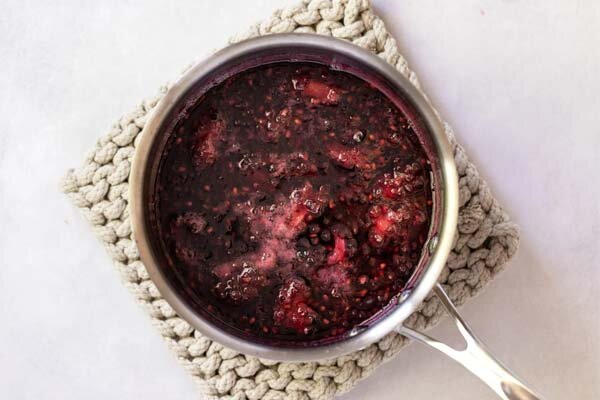 آموزش شیرینی پزی / طرز تهیه شربت توت سیاه