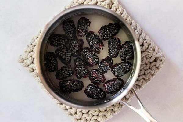 آموزش شیرینی پزی / طرز تهیه شربت توت سیاه