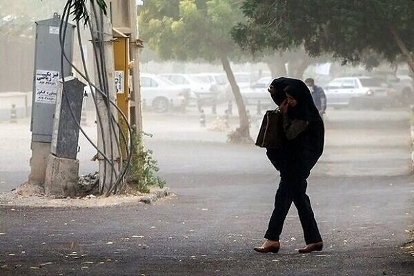 وزش باد شدید تا شنبه در تهران ادامه دارد وزش باد شدید تا شنبه در تهران ادامه دارد