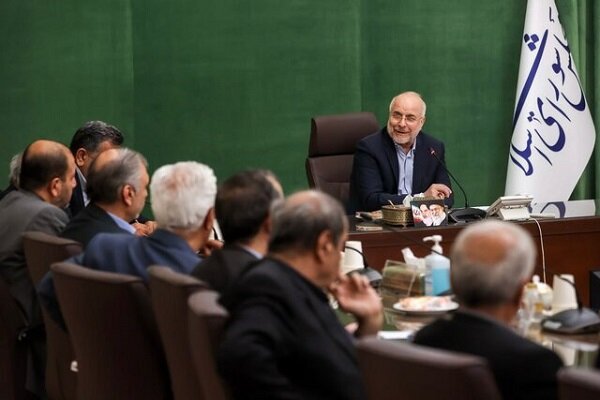 قالیباف: می‌توان برای کارگران فاقد مسکن، زمین تهیه کرد
