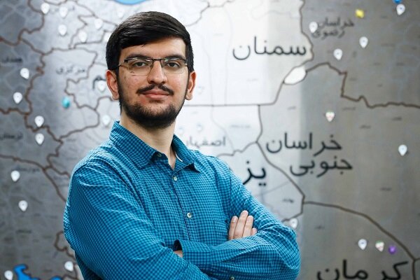 جای یک سفرنامه عمره را در بازار نشر خالی دیدم/ تلاش کردم سبک قلم خودم را پیدا کنم و توسعه بدهم
