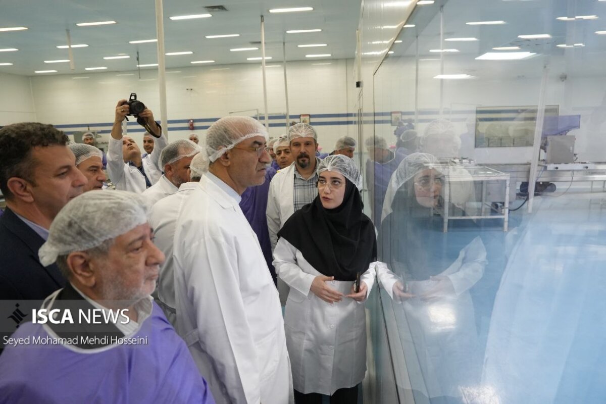 تولید و اشتغال در کارخانه آریان سرنگ توسعه می‌یابد