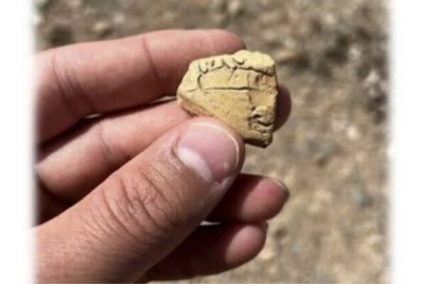 کشف سفال‌نوشته ساسانی در لنجانِ اصفهان + عکس