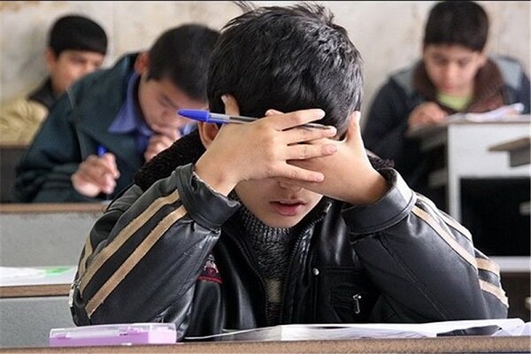 والدین و معلمان ناراضی از روند هدایت تحصیلی/ وقتی استعدادیابی قربانی نظام نمره‌محور می‌شود