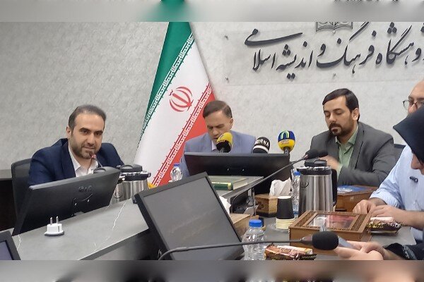 حضور پژوهشگاه با ۹۵۰ عنوان کتاب در نمایشگاه کتاب/ انتشارات در ۳ سال اخیر سودده بوده است
